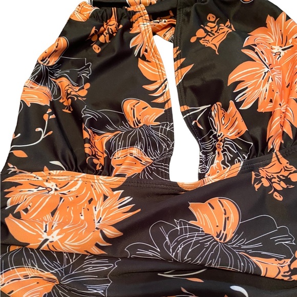 Floral Keyhole Halter Top One Piece Swim Suit - Picture 3 of 6